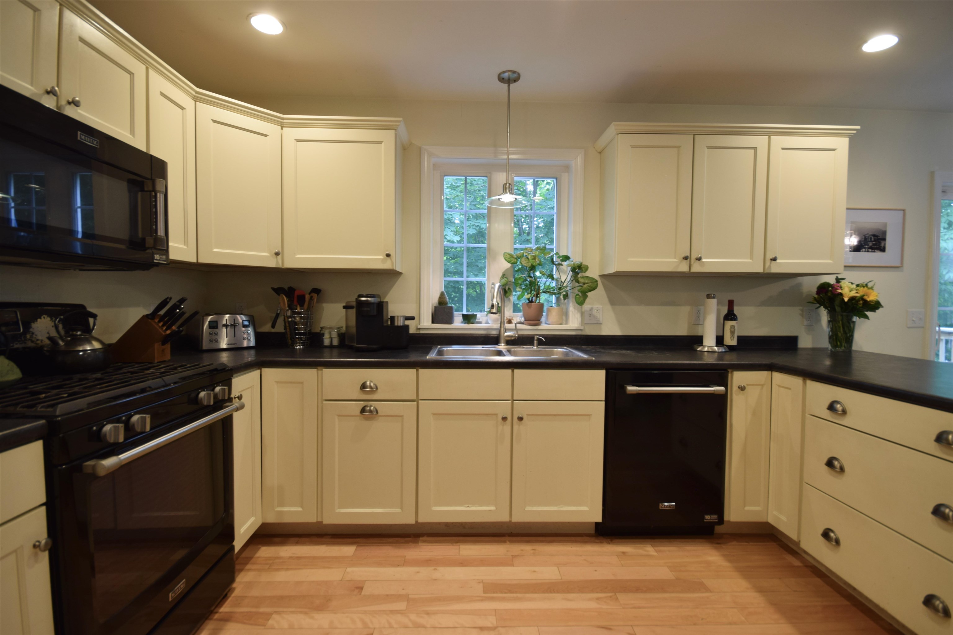 12 Maple Ridge Road Underhill, VT 05489 - Photo 5 of 33 Gallery Image 5