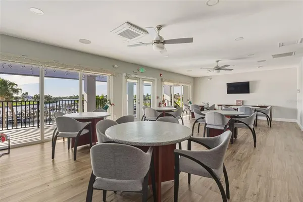 $649,500 | 186 Windward Drive, Osprey, FL 34229