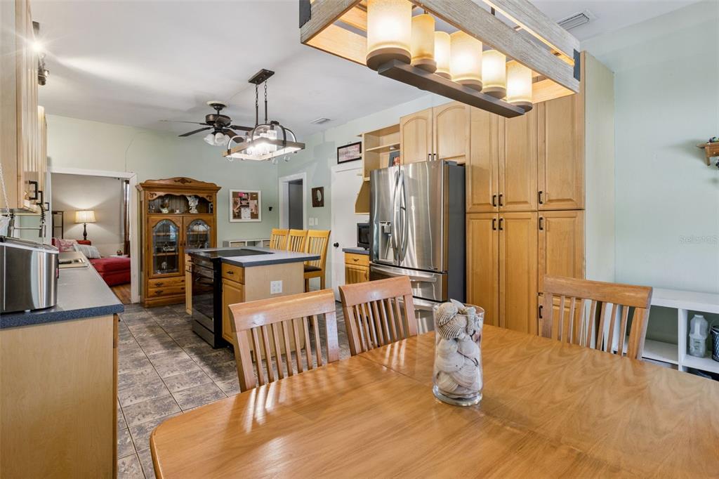 3016 North Albany Avenue Tampa, FL 33607 - Photo 12 of 37