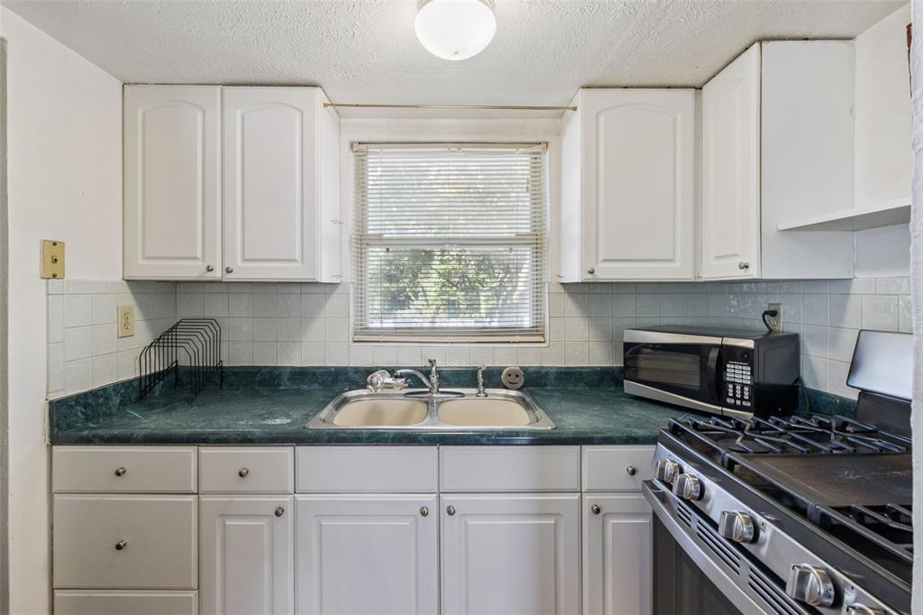 3016 North Albany Avenue Tampa, FL 33607 - Photo 25 of 37