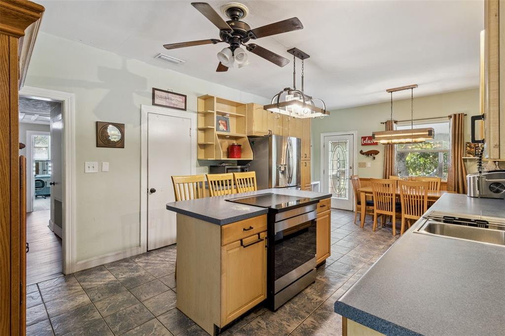 3016 North Albany Avenue Tampa, FL 33607 - Photo 9 of 37