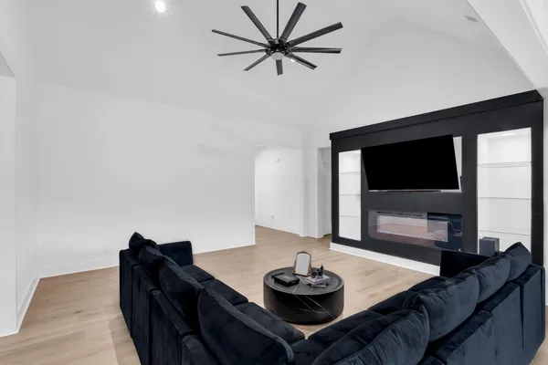 $699,000 | 230 Clubhouse Drive, Jasper, TN 37347