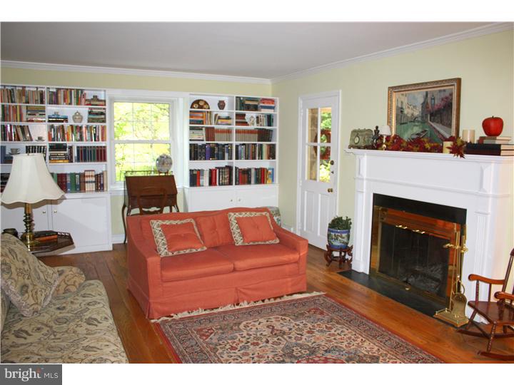 1 Briar Road Wayne, PA 19087 - Photo 3 of 25 Living Room