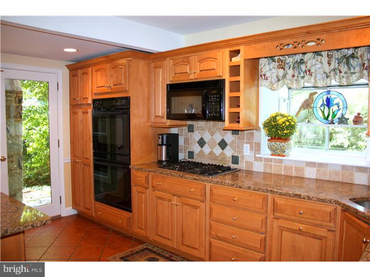 1 Briar Road Wayne, PA 19087 - Photo 6 of 25 Kitchen