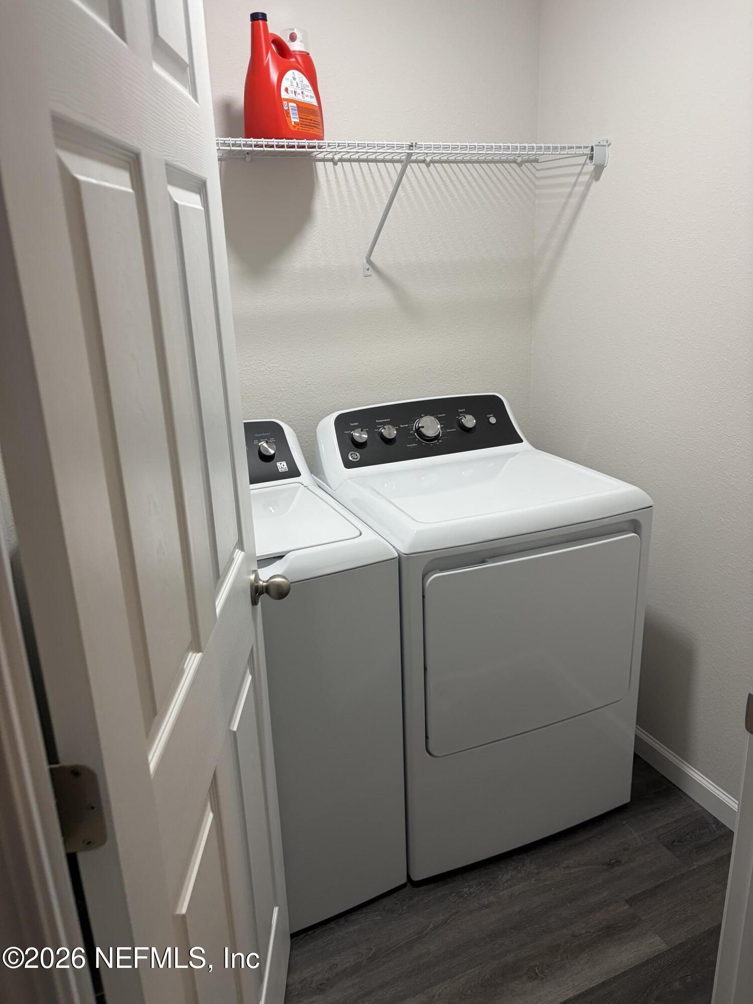2783 Larsen Road Jacksonville, FL 32207 - Photo 13 of 13 Washer dryer in unit