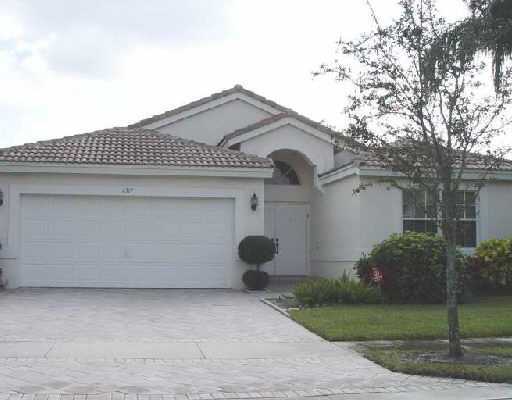 6517 Sun River Road Boynton Beach, FL 33437 - Photo 1 of 1 Primary Photo