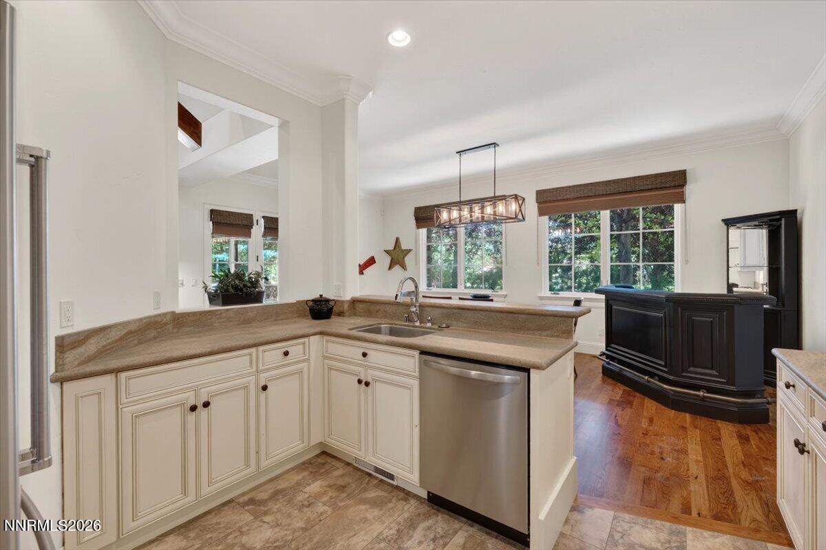 6340 Fleur Court Reno, NV 89511 - Photo 11 of 37 11-DSC_4766-2