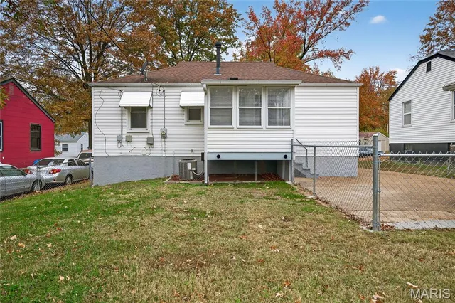 $154,000 | 2000 Falcon Drive, St. Louis, MO 63133