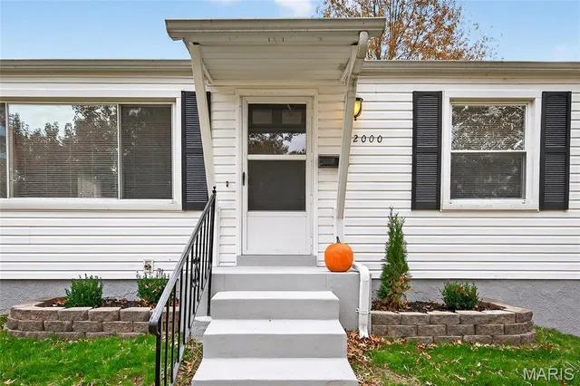 $154,000 | 2000 Falcon Drive, St. Louis, MO 63133