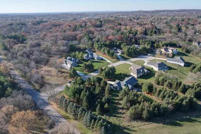 $249,900 | 902 Meyers Court, Wales, WI 53183