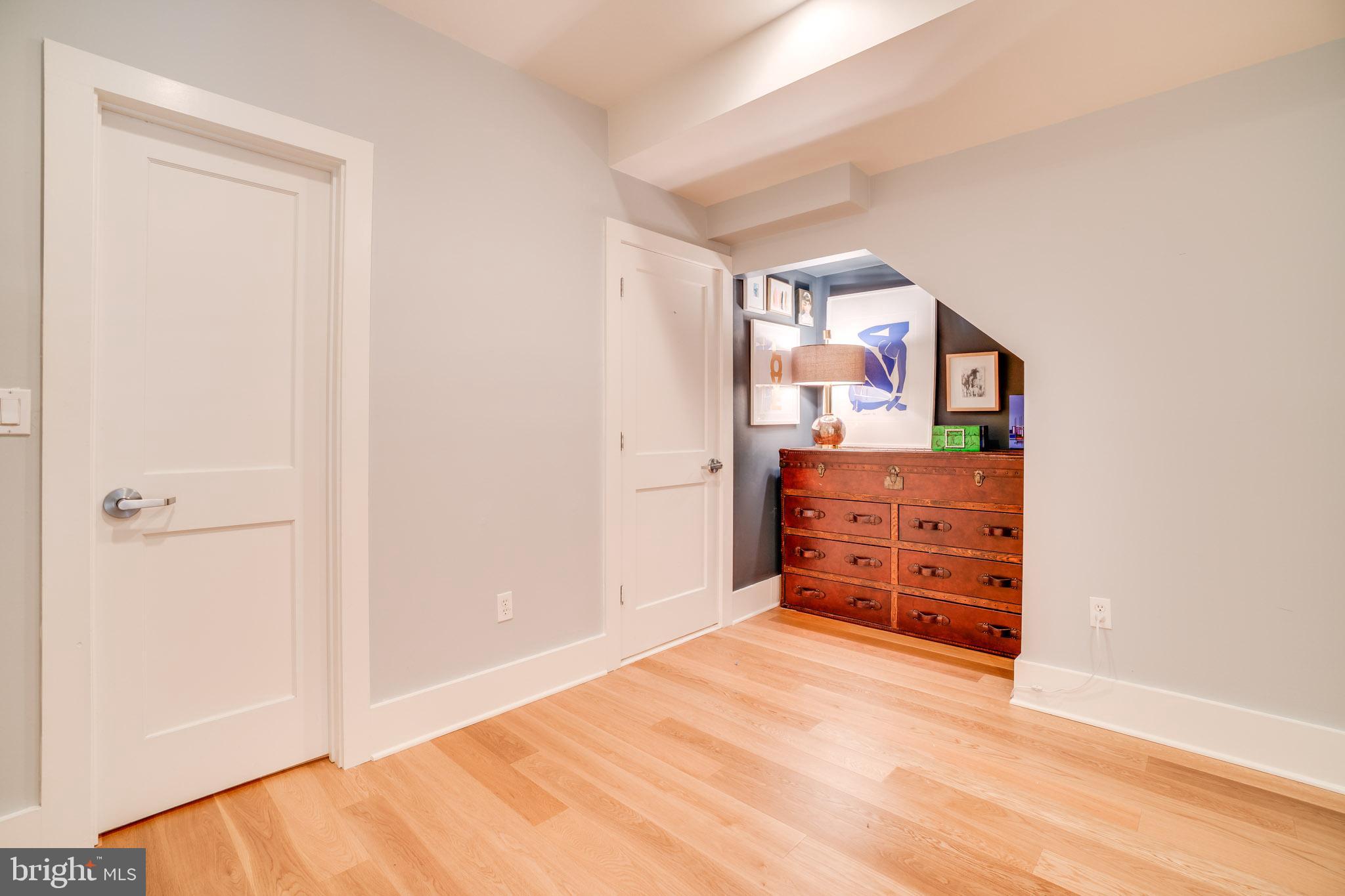 1806 Kalorama Road Northwest, Unit 2 Washington, DC 20009 - Photo 17 of 25
