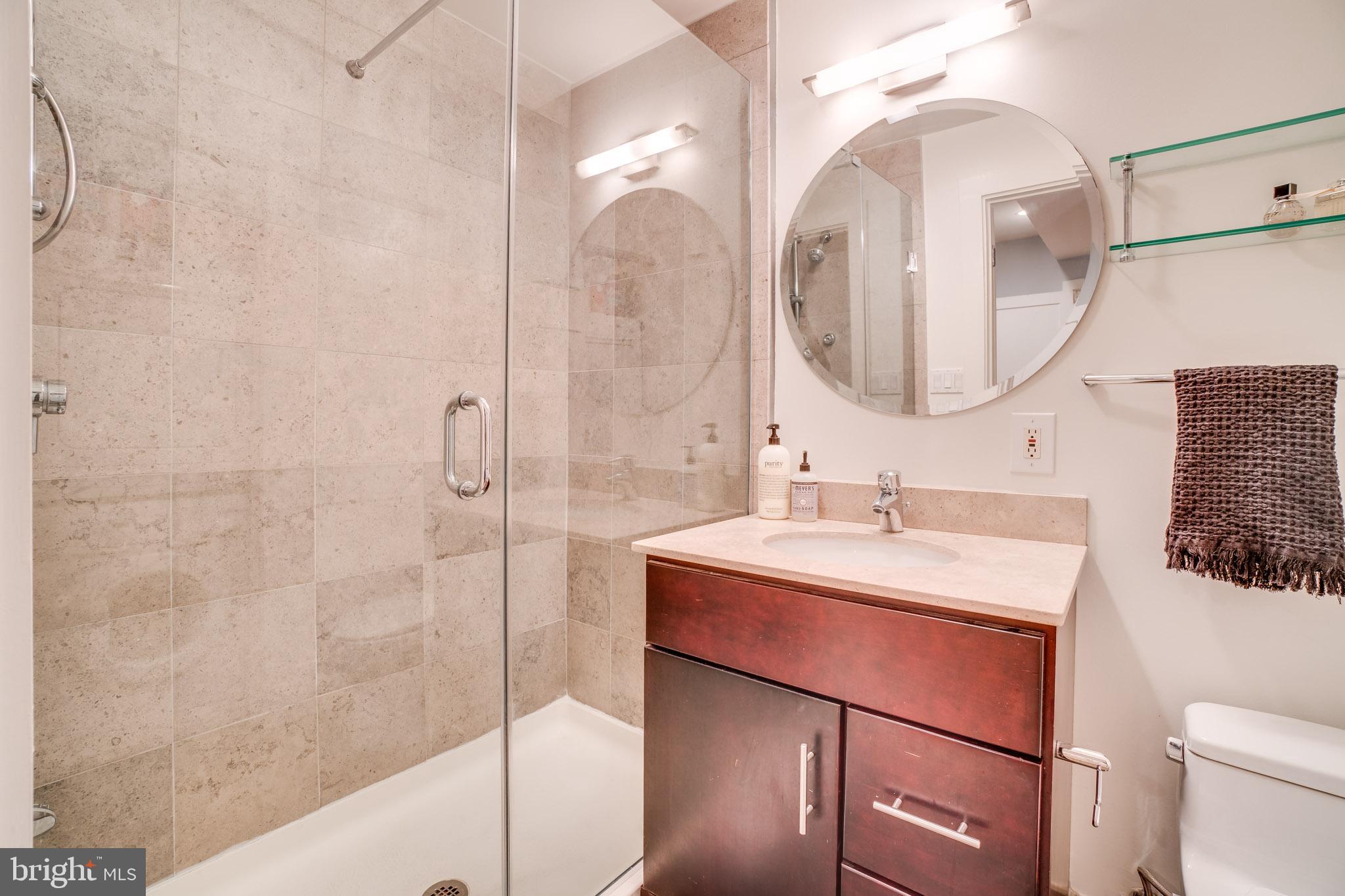 1806 Kalorama Road Northwest, Unit 2 Washington, DC 20009 - Photo 18 of 25