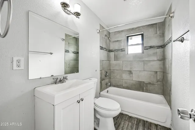 $1,199 | 1744 West Glendale Avenue, Unit 12B, Phoenix, AZ 85021