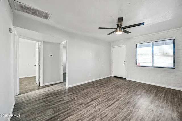 $1,199 | 1744 West Glendale Avenue, Unit 12B, Phoenix, AZ 85021