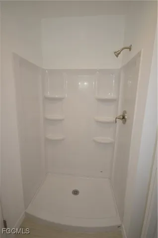 $2,500 | 3305 Bassie Court, Fort Myers, FL 33916