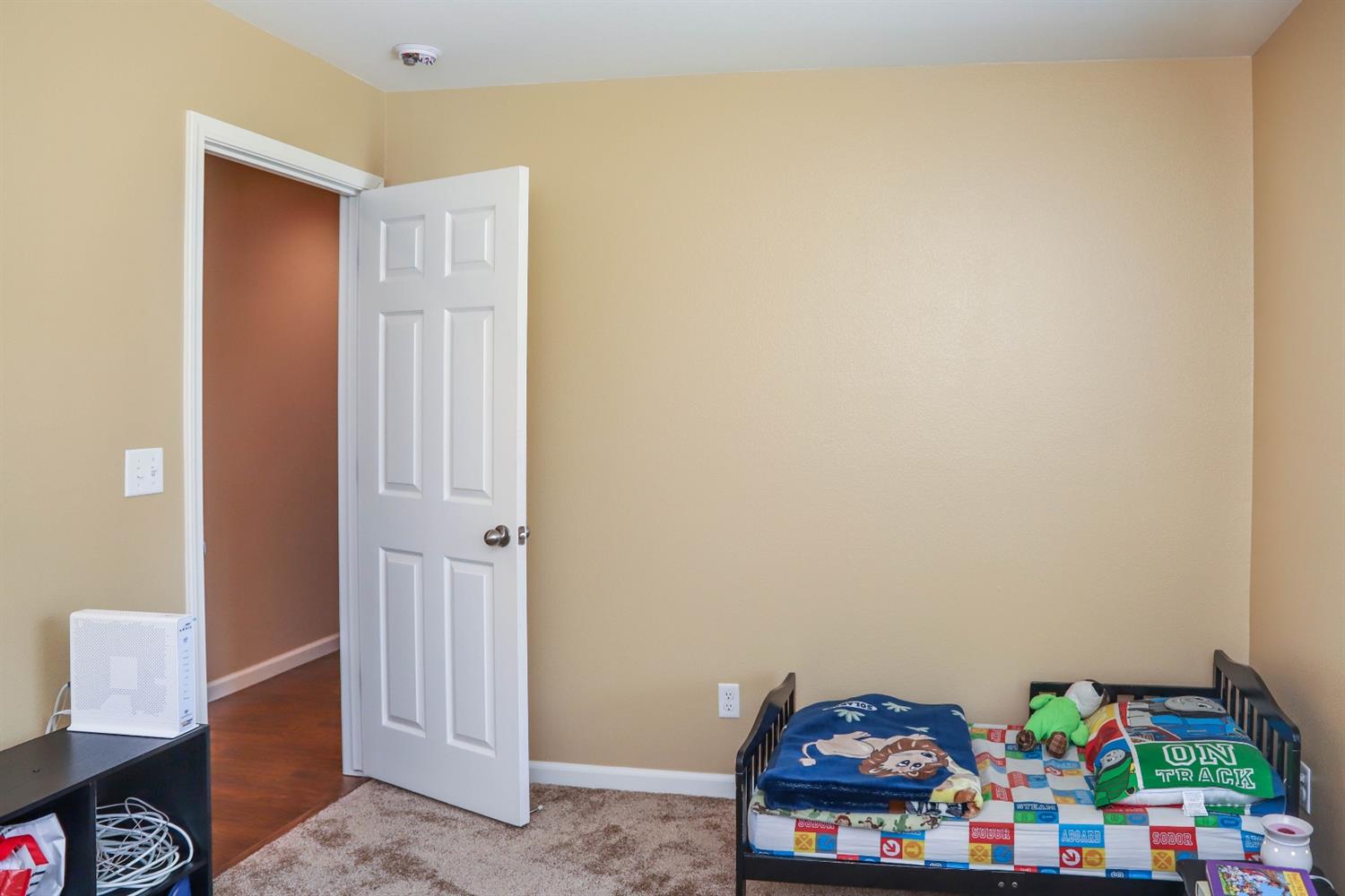 433 East Carpenter Avenue Reedley, CA 93654 - Photo 14 of 22 Gallery Image 14