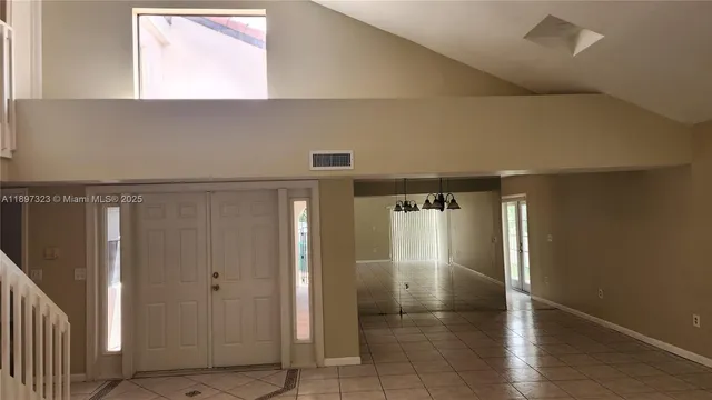 $3,900 | 10628 Southwest 118th Place, Unit 10628, Miami, FL 33186