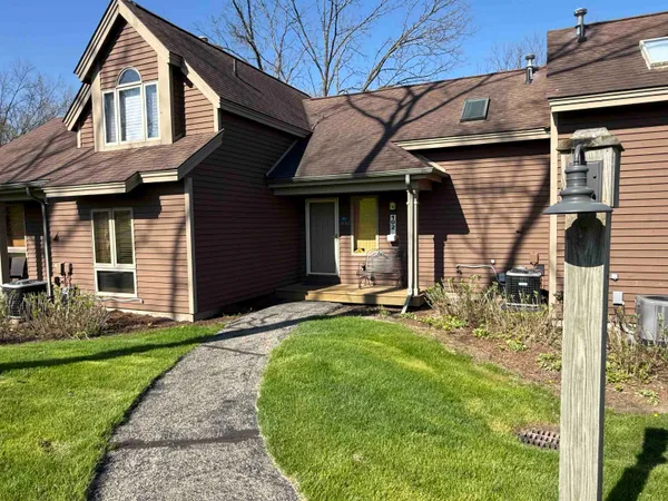 $165,000 | 102 Walnut Hill Drive, Galena, IL 61036