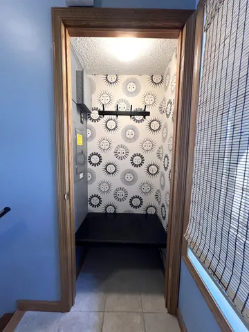 a view of utility room