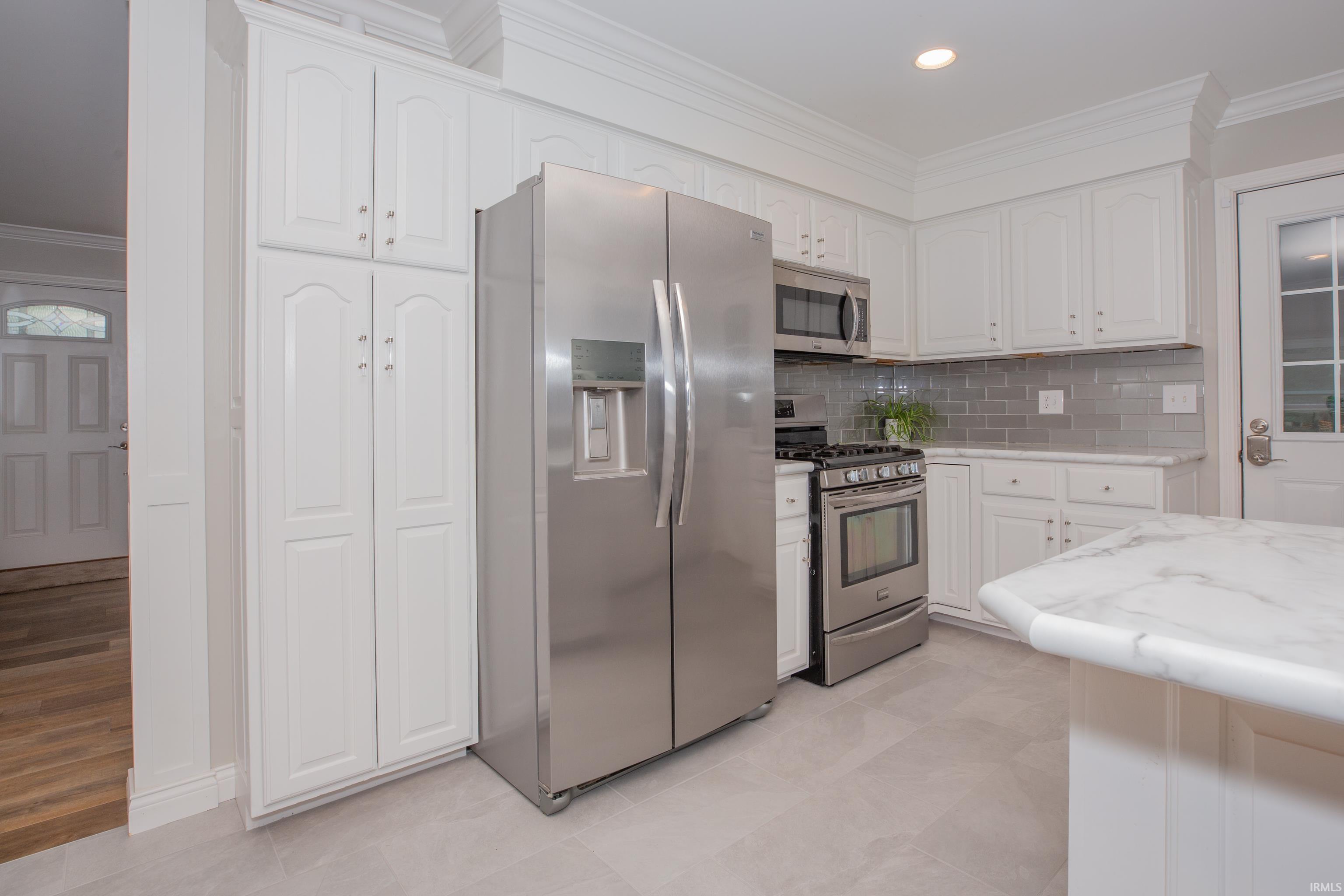 9140 Fischer Road Evansville, IN 47720 - Photo 8 of 33 Gallery Image 8