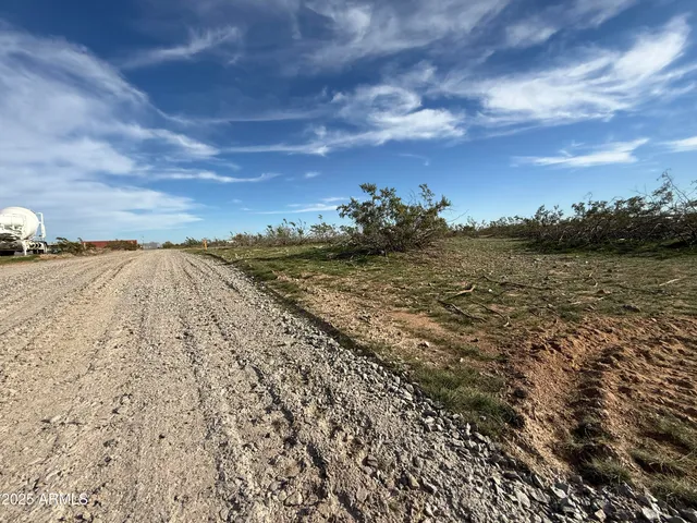 $113,000 | 2 North 223rd Avenue, Wittmann, AZ 85361