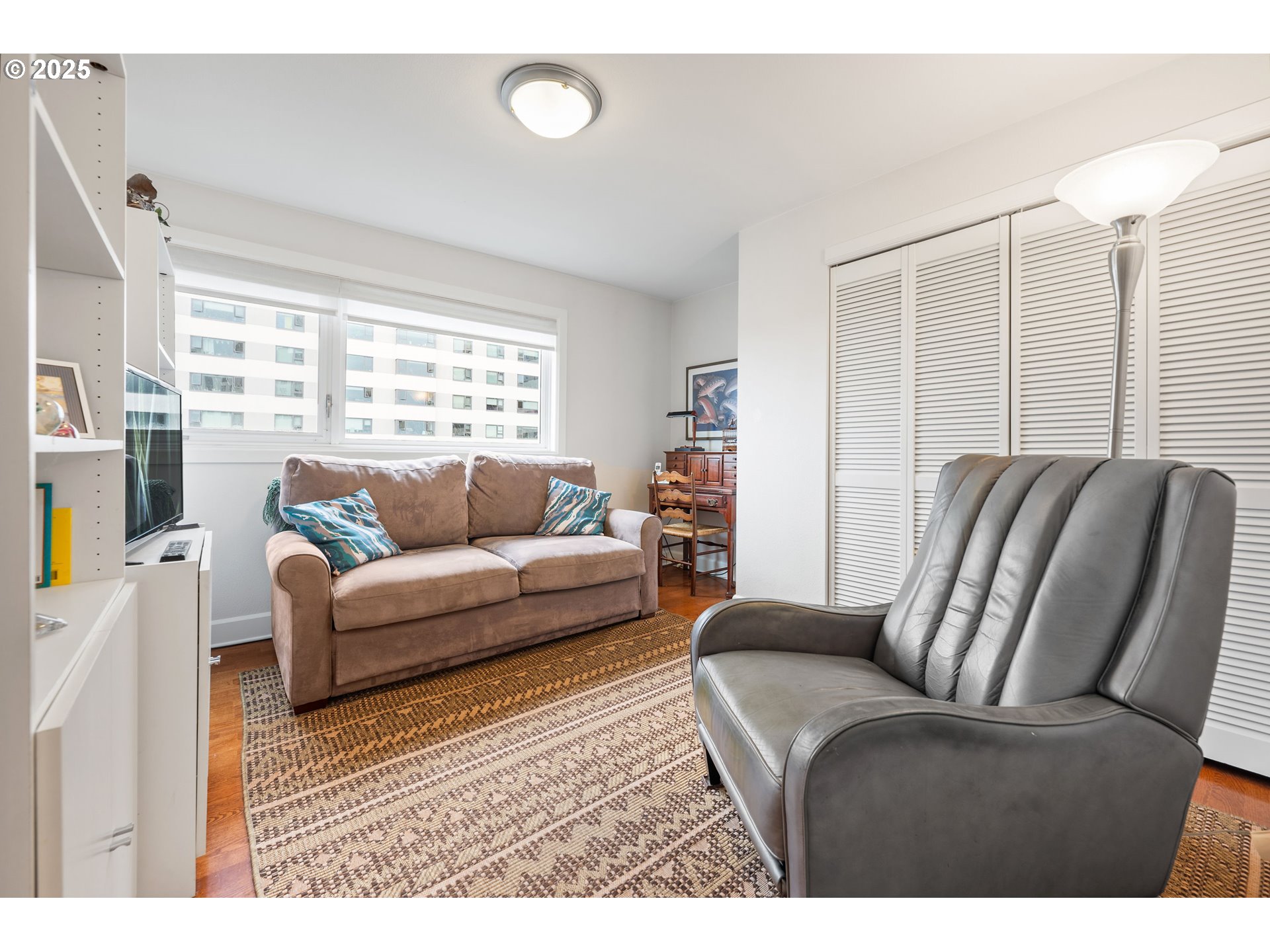 2211 Southwest Park Place, Unit 803 Portland, OR 97205 - Photo 22 of 36