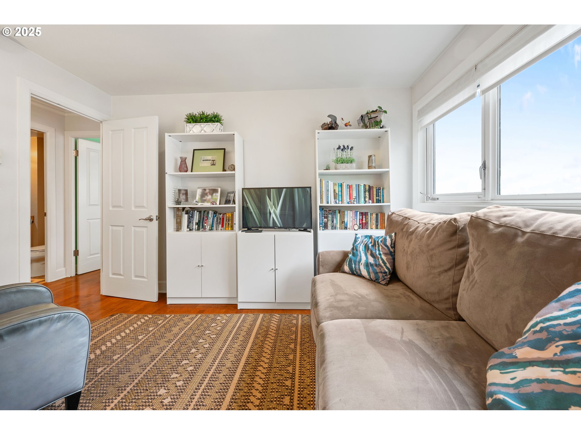 2211 Southwest Park Place, Unit 803 Portland, OR 97205 - Photo 23 of 36