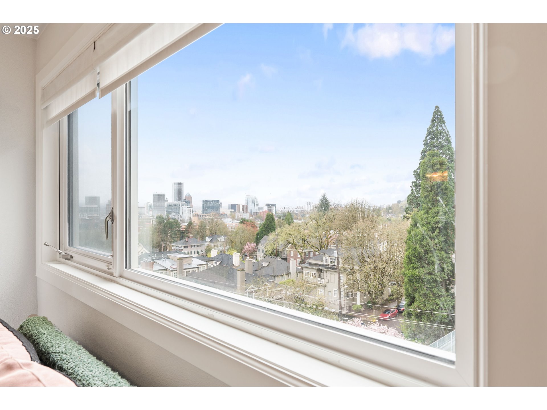 2211 Southwest Park Place, Unit 803 Portland, OR 97205 - Photo 24 of 36