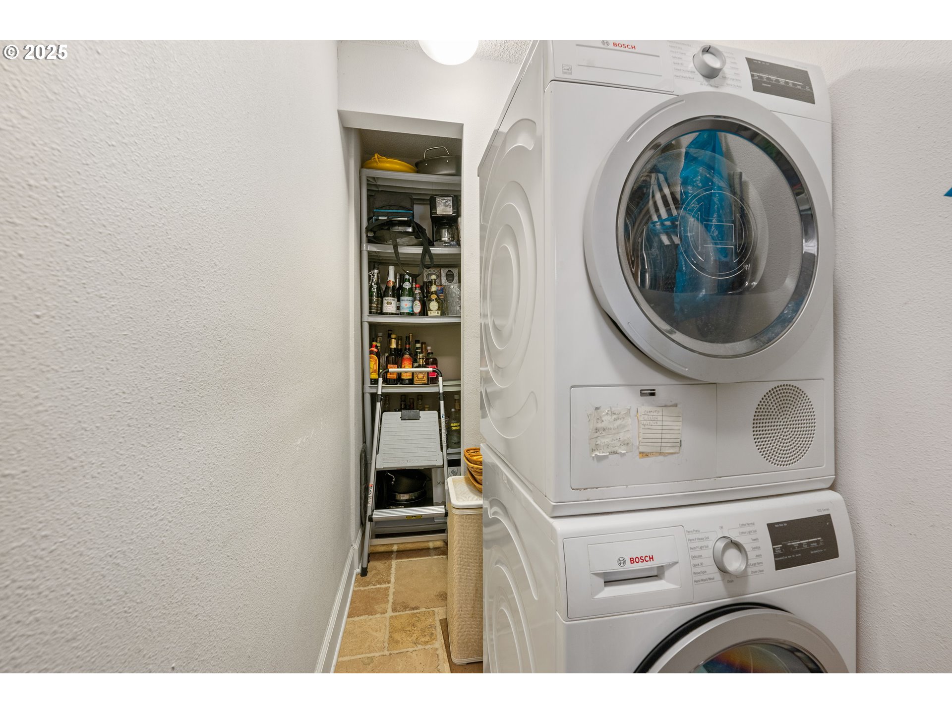 2211 Southwest Park Place, Unit 803 Portland, OR 97205 - Photo 31 of 36