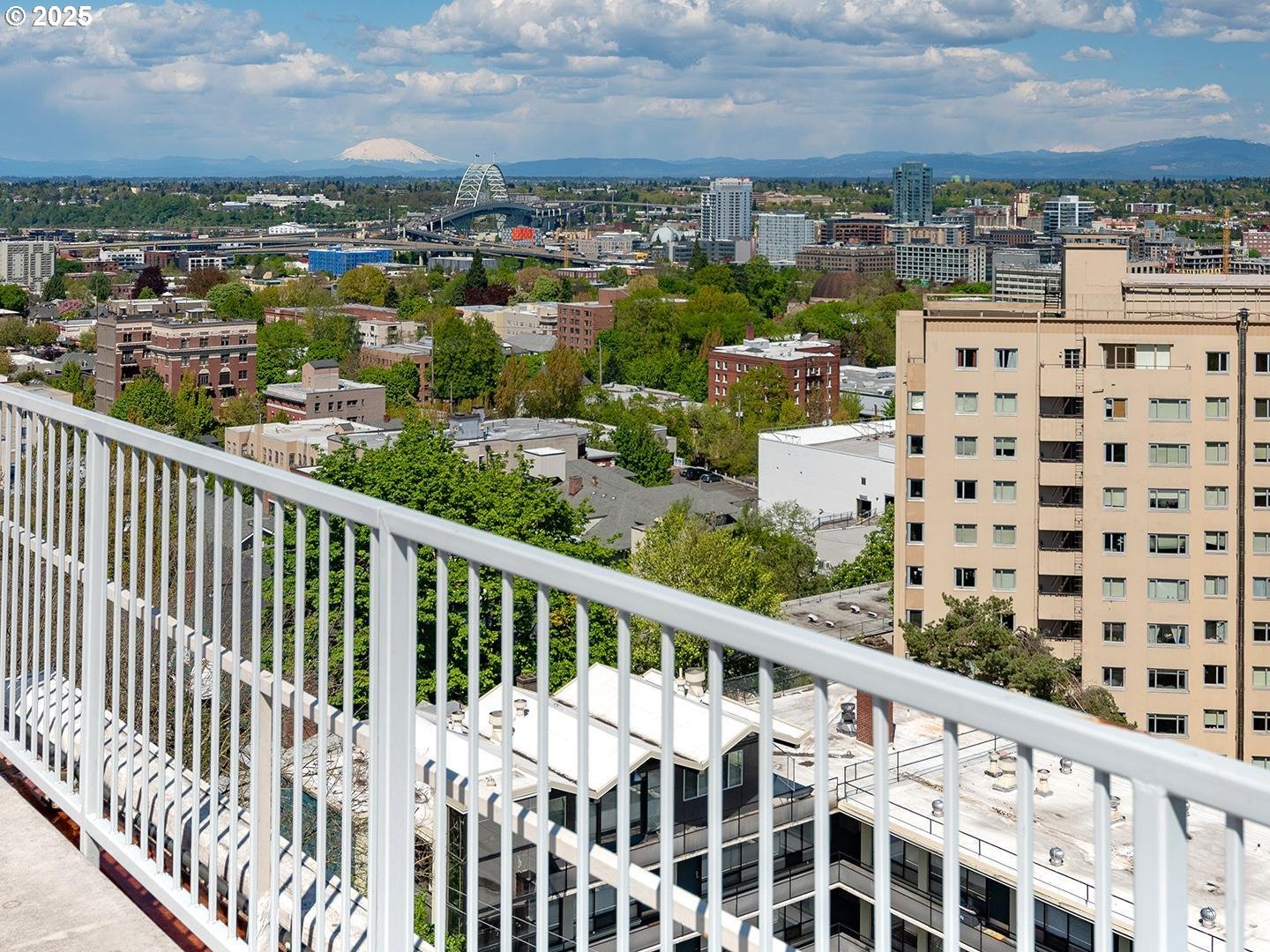 2211 Southwest Park Place, Unit 803 Portland, OR 97205 - Photo 35 of 36