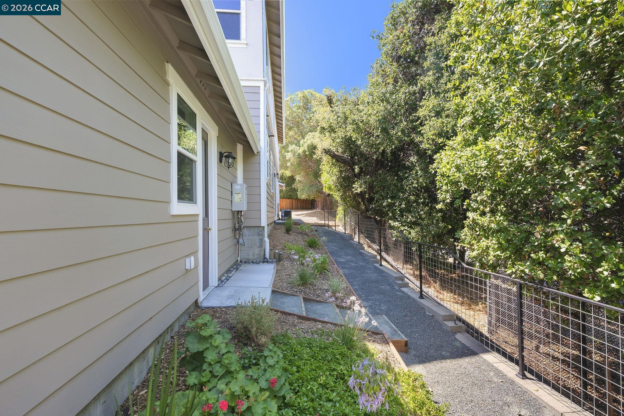 208 Valley View Place El Sobrante, CA 94803 - Photo 31 of 31 a view of a pathway both side of house