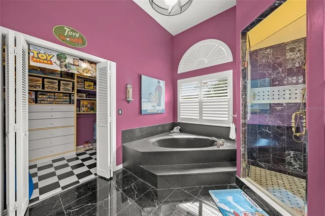 a view of a walk in closet