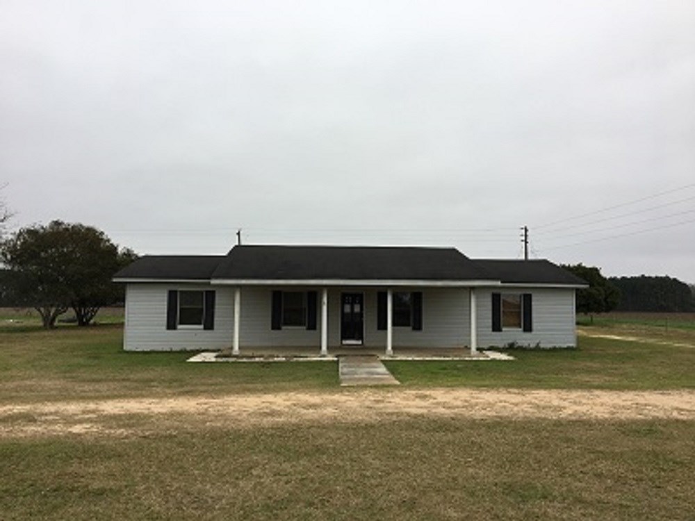 3776 McCullough Road Atmore, AL 36502 - Photo 1 of 9