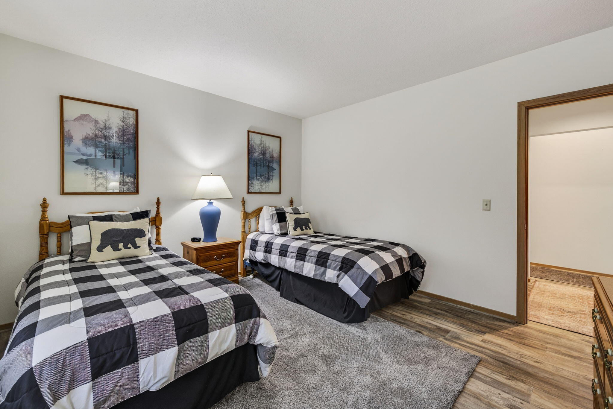 57319 Beaver Ridge Loop, Unit 2 Sunriver, OR 97707 - Photo 21 of 27 2025_12_17_57319_beaver_ridge_loop_unit2