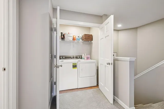 $300,000 | 588 Willoughby Way West, Minnetonka, MN 55305