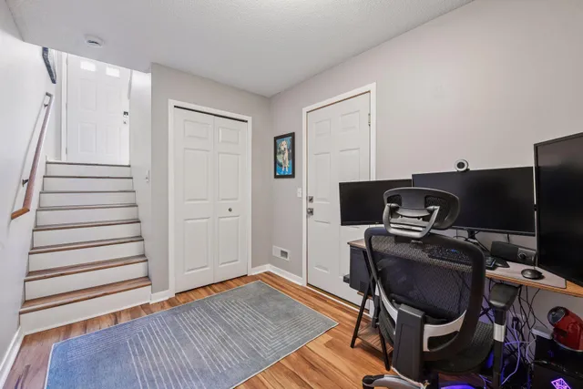 $300,000 | 588 Willoughby Way West, Minnetonka, MN 55305