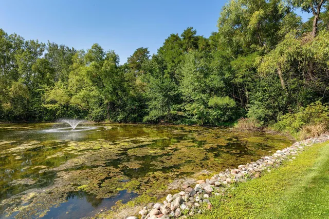 $300,000 | 588 Willoughby Way West, Minnetonka, MN 55305