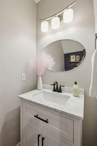 $300,000 | 588 Willoughby Way West, Minnetonka, MN 55305