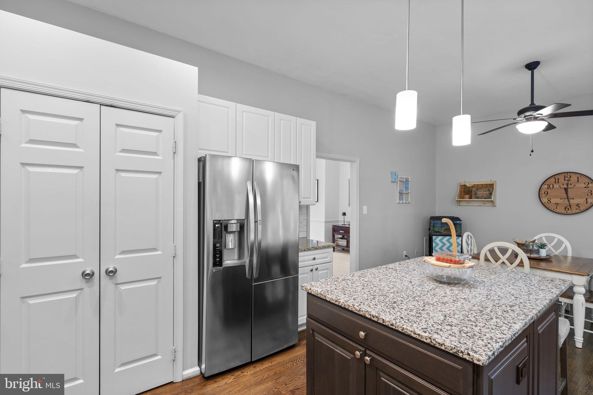 20695 Riptide Square Sterling, VA 20165 - Photo 13 of 35