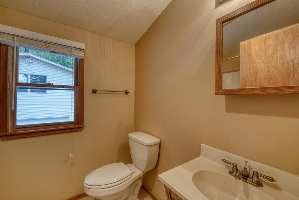 1102 Gibbs Road Blairsville, GA 30512 - Photo 37 of 67 Gallery Image 37