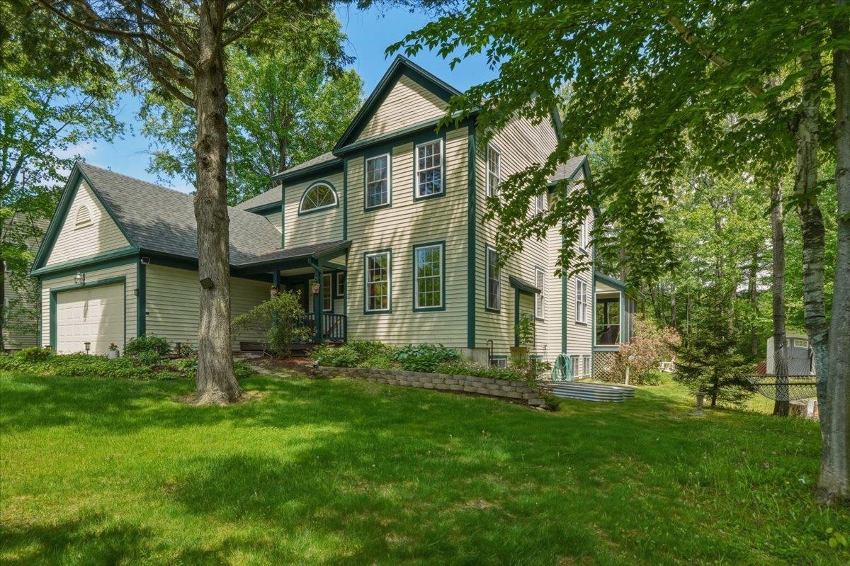 64 Stonegate Lane Shelburne, VT 05482 - Photo 4 of 45
