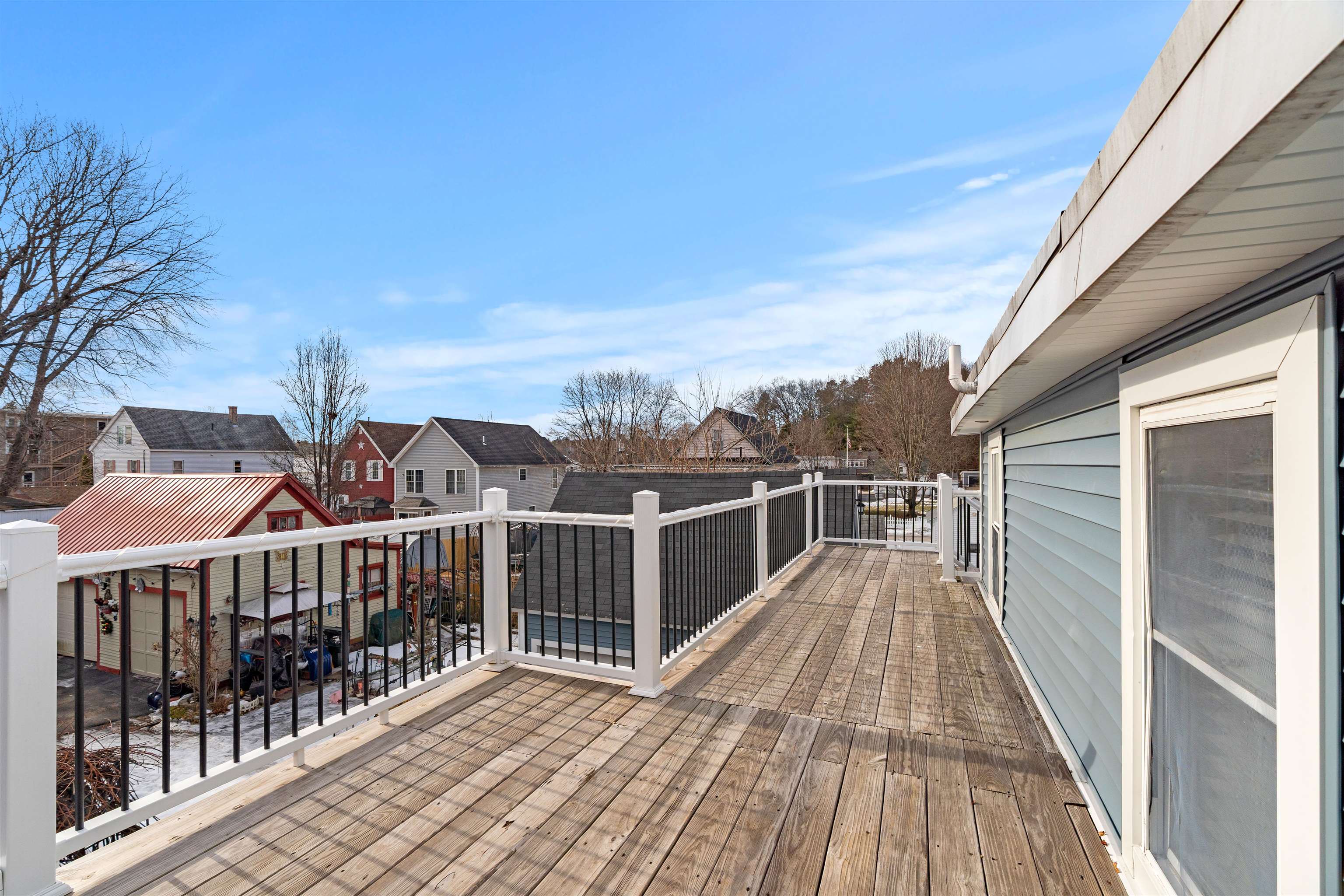 374 Bartlett Street Manchester, NH 03102 - Photo 17 of 44