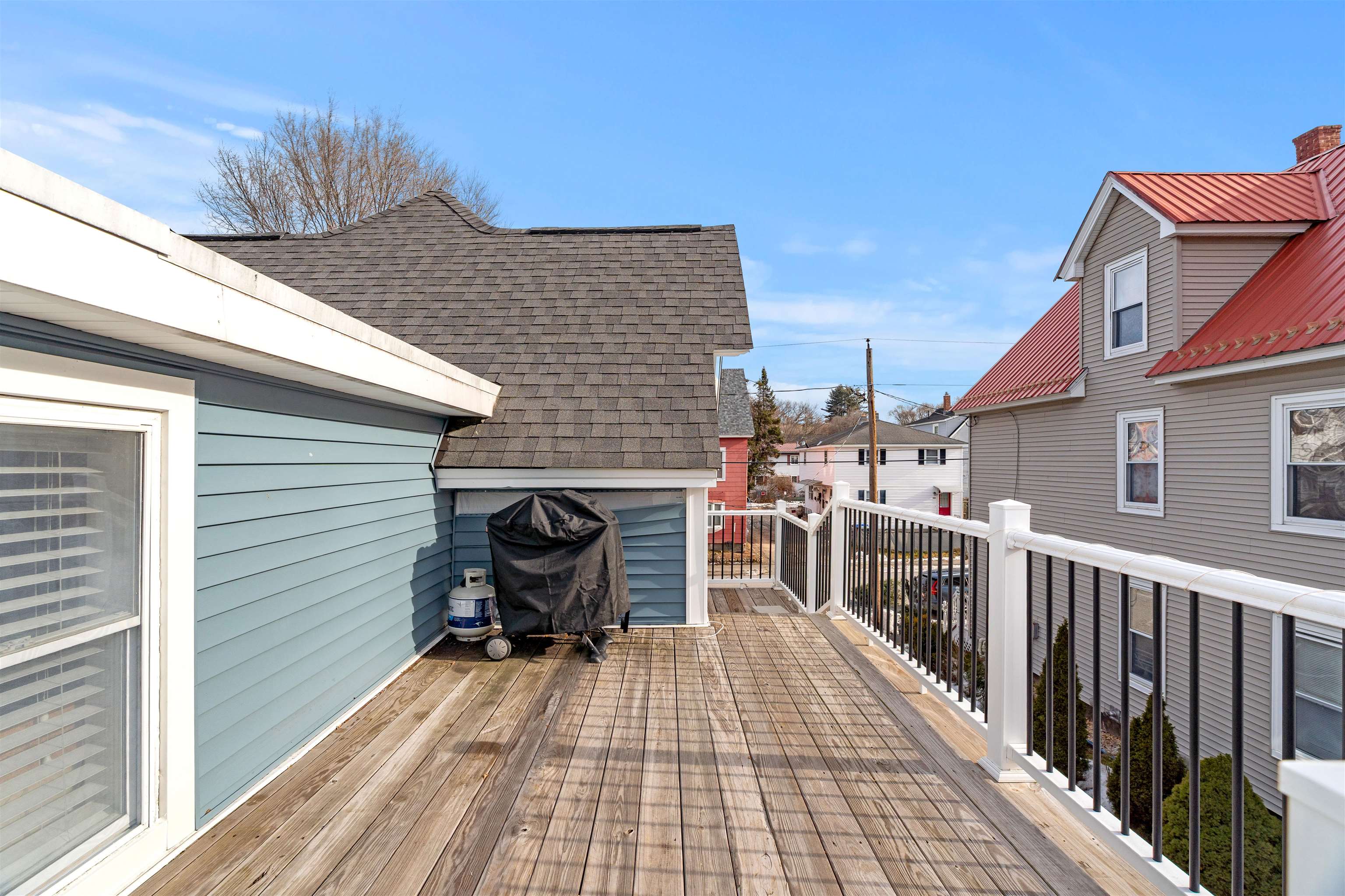 374 Bartlett Street Manchester, NH 03102 - Photo 18 of 44