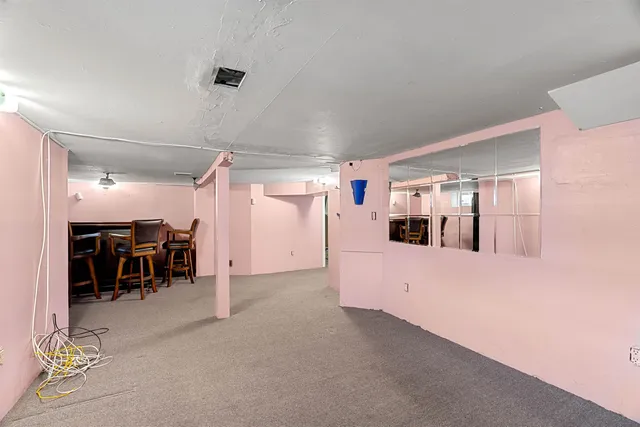 $650,000 | 374 Bartlett Street, Manchester, NH 03102