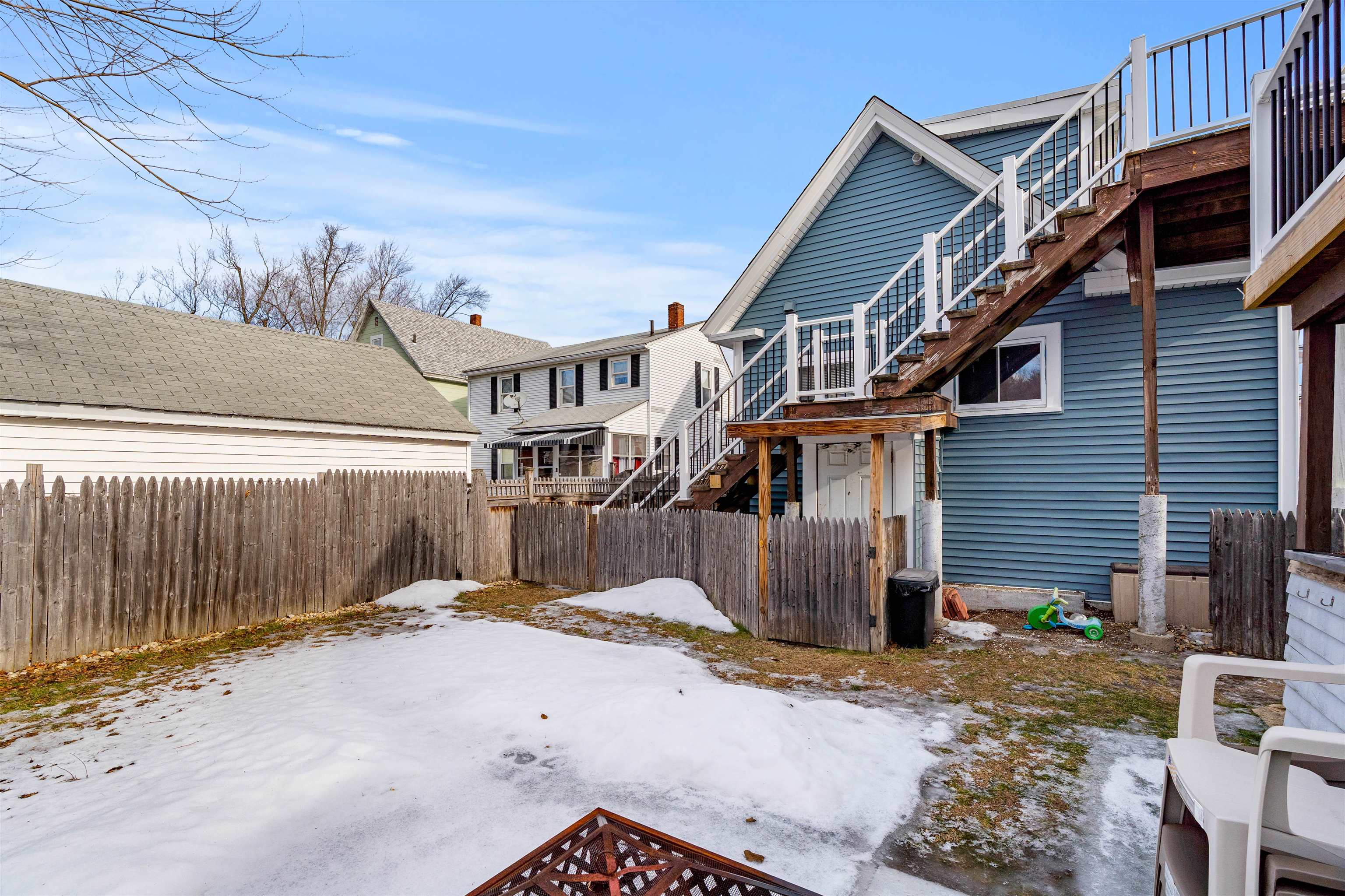 374 Bartlett Street Manchester, NH 03102 - Photo 5 of 44