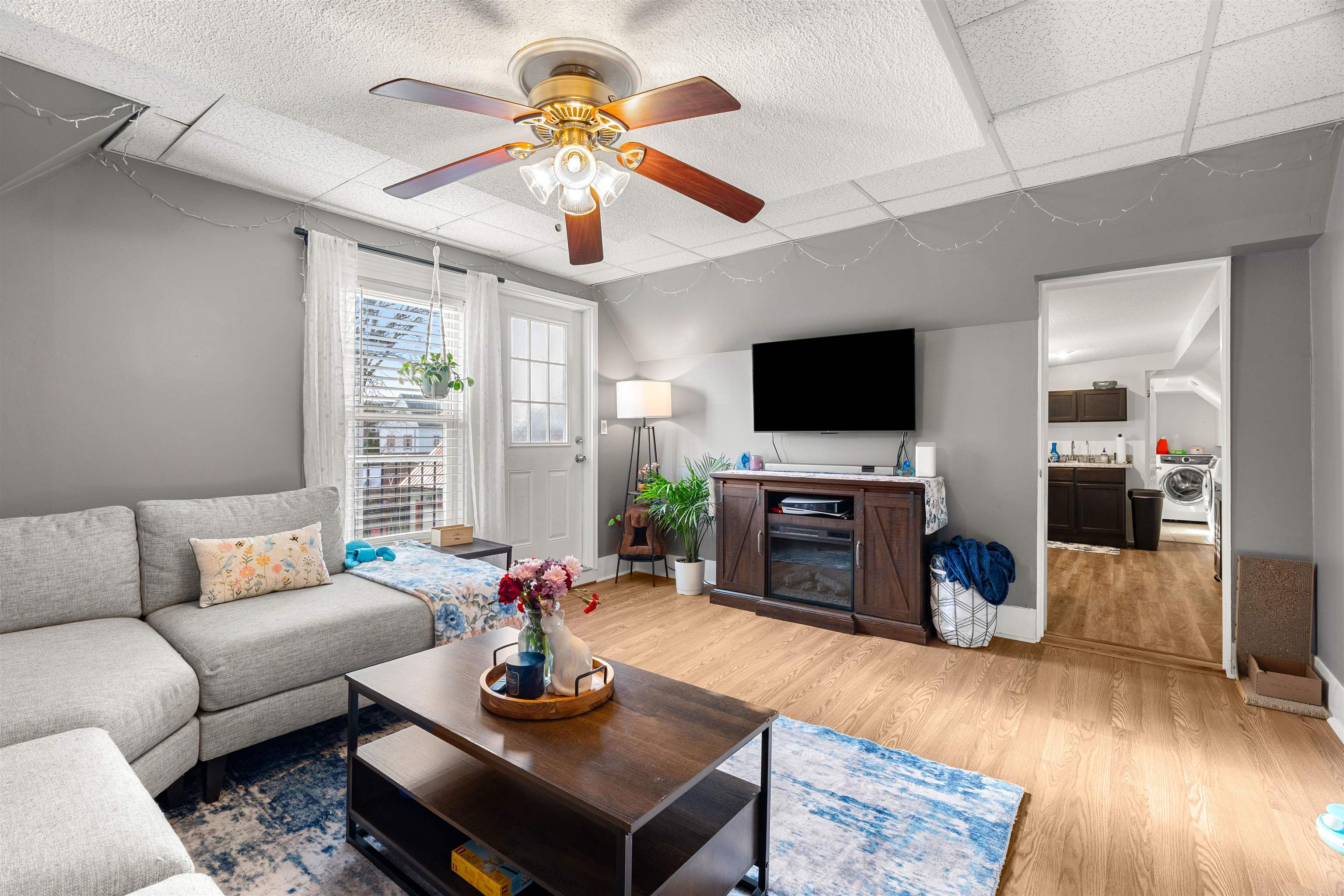 374 Bartlett Street Manchester, NH 03102 - Photo 9 of 44