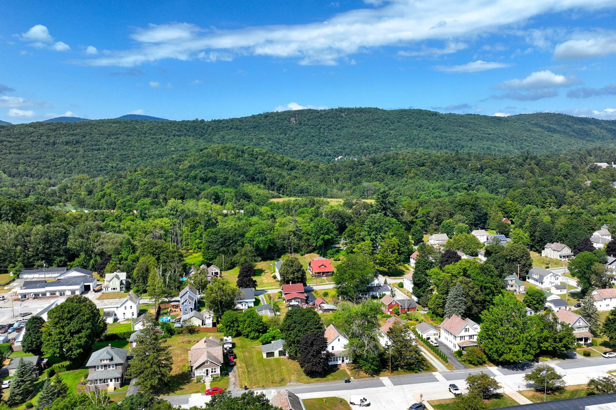 17 Park Street Proctor, VT 05765 - Photo 2 of 47
