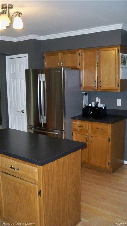 1311 Ridgeview Circle Lake Orion, MI 48362 - Photo 9 of 23 100_4590.JPG