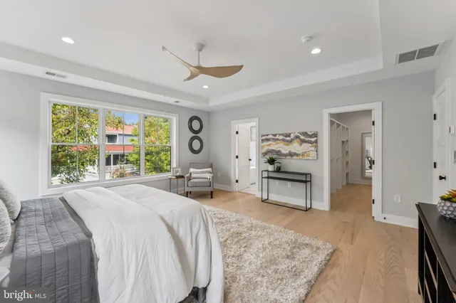 $8,800 | 5017 17th Street North, Arlington, VA 22207