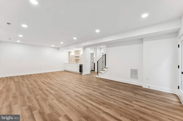 $8,800 | 5017 17th Street North, Arlington, VA 22207